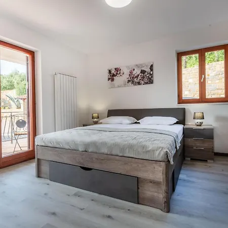 Lovely In With House Sea View Apartamento